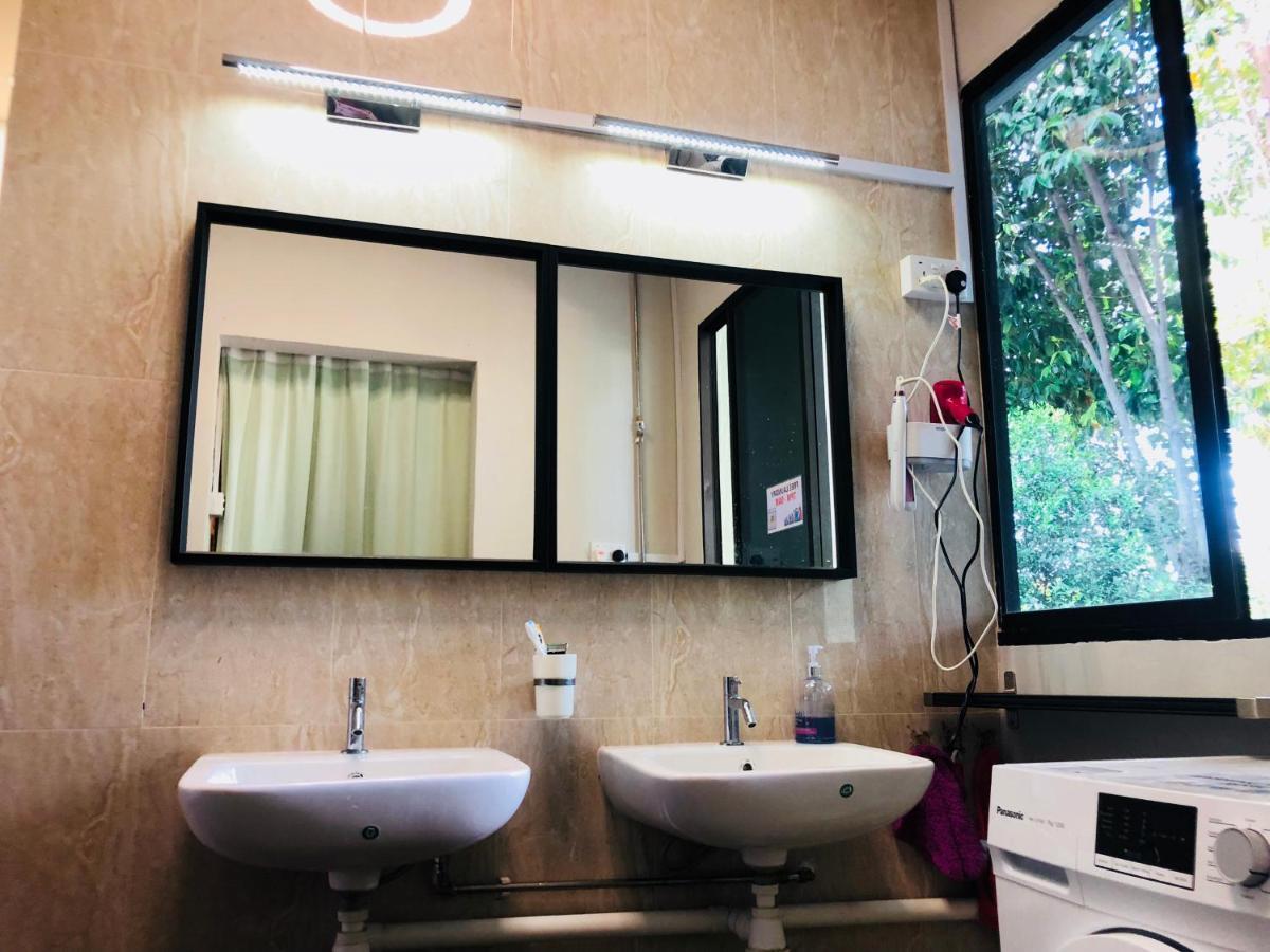 Capsulepod@Aljunied Hostel Сингапур Екстериор снимка